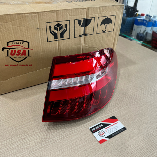Đèn hậu  sau Mercedes GLC 300  - A2539067400