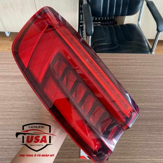 Đèn hậu ngoài Audi A4 -2016-2019 , 8W5945091C