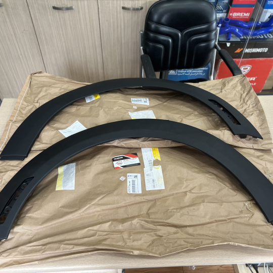 Bộ ốp vè trước Mini Cooper R55 , R56 