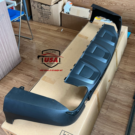 Ốp dưới cản sau Mercedes GLC 300 - A2538850300 