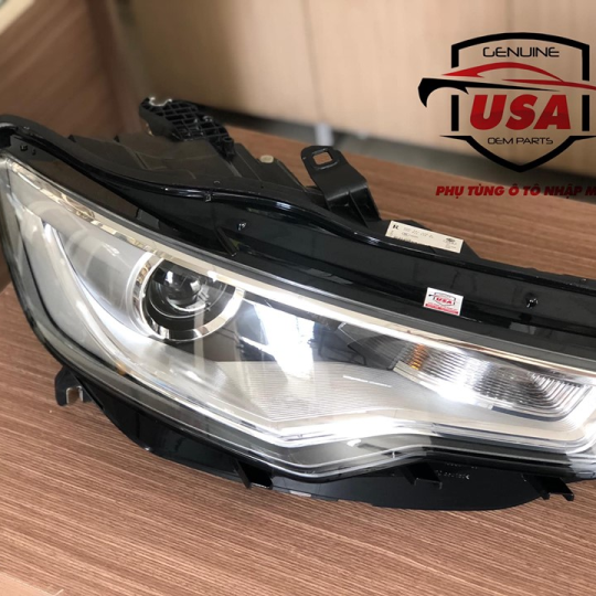 Đèn Pha Audi A6  -  4G0941044J