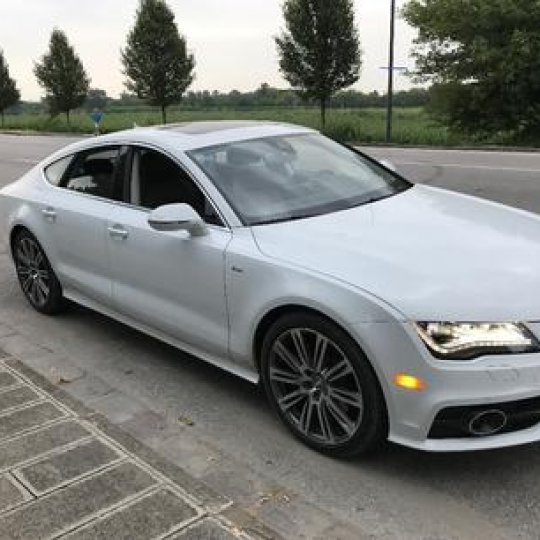 Bơm nhớt động cơ Audi A7 