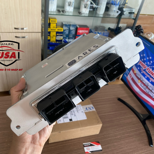 Hộp điều khiển động cơ Ford Mustang  4.0   