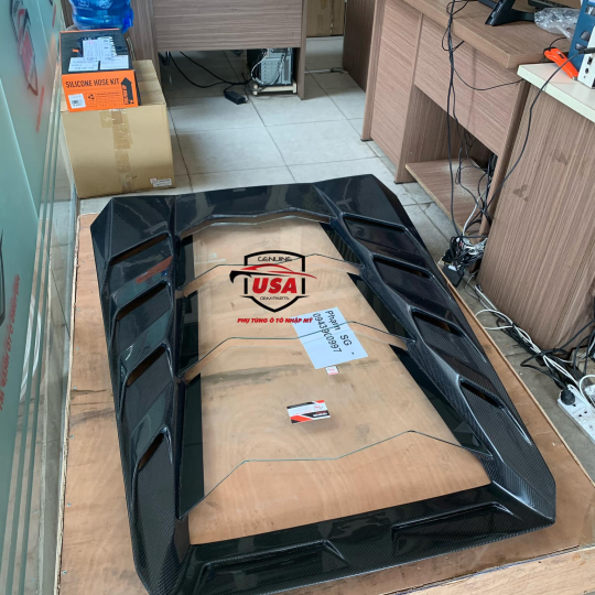 Nắp kiếng carbon khoang động cơ Lamboghini Huracan LP610