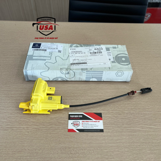 Motor hít cửa sau Mercedes E 300 