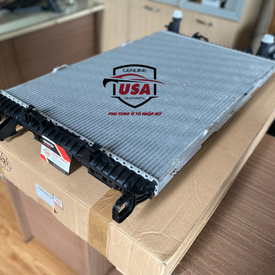 Két nước động cơ Audi A6 - 8K0121251AG