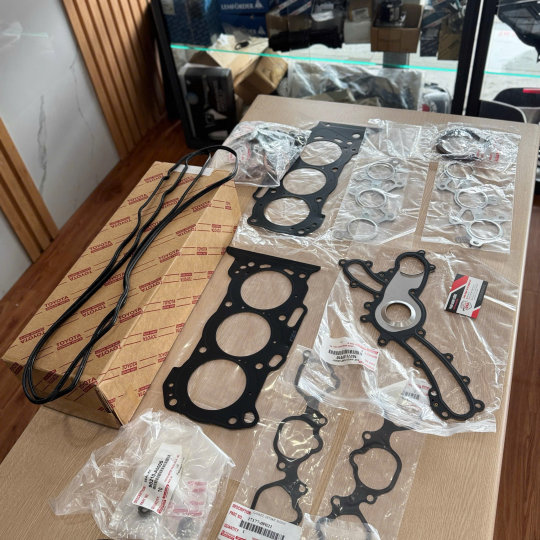 Bộ ron đại tu Toyota Highland  - 04111-0P063 