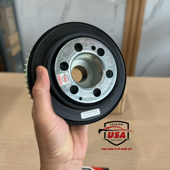 Bulley Trục cơ Volvo XC60  - 31480378 