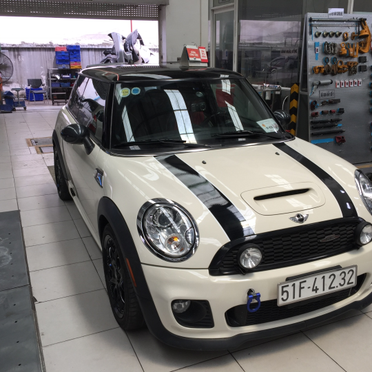 Cản trứơc JCW cho Mini Cooper R56 , R57  