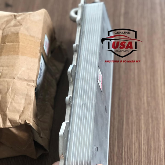 Két giải nhiệt dầu Landrover Ranger rover - LR010754