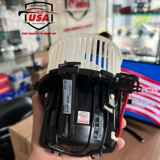 Quạt gió điều hoà Audi Q5 - 8K1820021C 