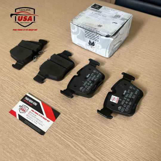 Bố thắng sau Mercedes GLC 300 - A0004207803