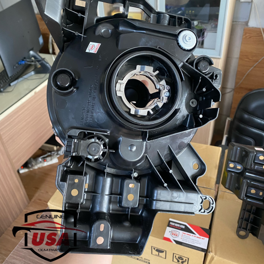 Đèn pha Toyota FJ Cursier  - 81140-35465   ,  81070-35445 