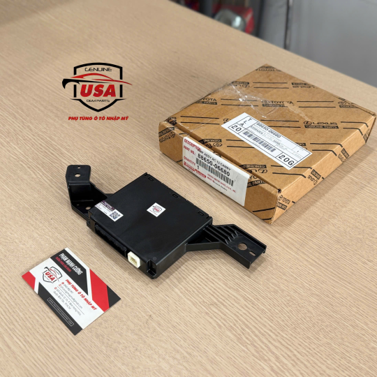 Hộp khiển tín hiệu máy lạnh Toyota Sienna 