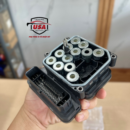 Hộp điều khiển phanh ABS Lamborghini URUS 