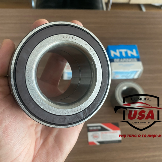Bạc đạn bánh trước Porsche Paramera 970