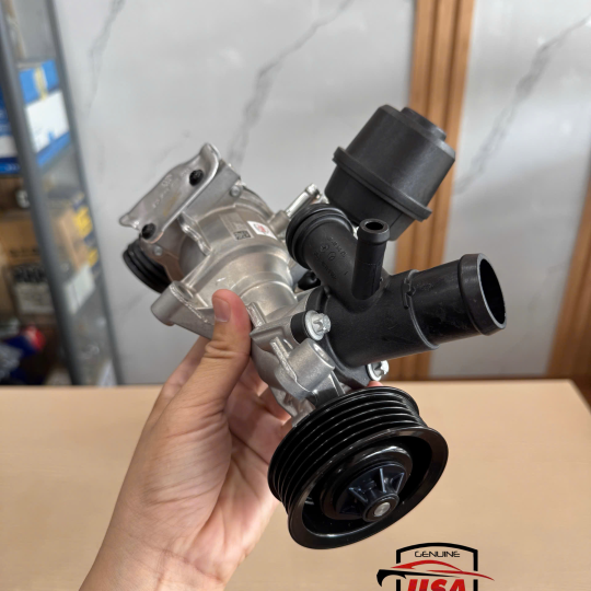 Bơm nước động cơ Mercedes CLA -  A2702000800 