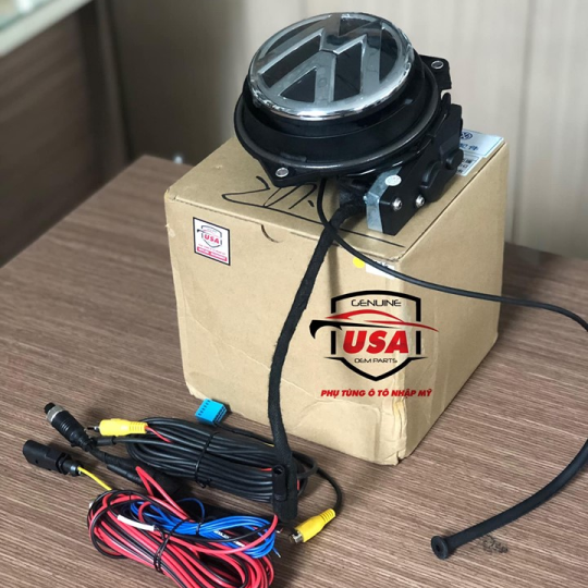 Cụm camera liên Logo Cốp sau VW Beetle 2018