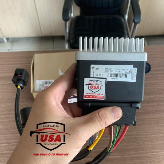Hộp điều khiển quạt giải nhiệt Audi A4 -B8