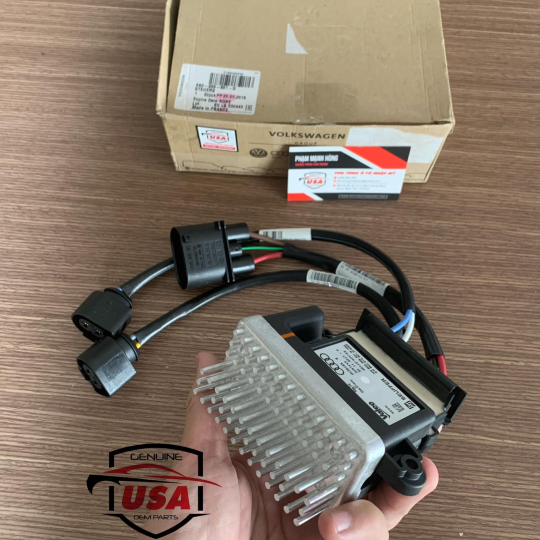 Hộp điều khiển quạt giải nhiệt Audi A4 -B8