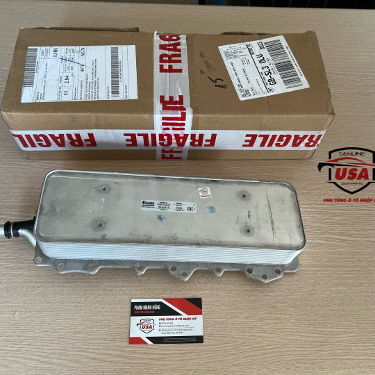 Két giải  nhiệt dầu động cơ Landrover Ranger Rover LR039821