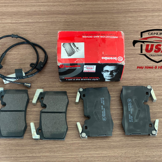 Bố thắng trước Mini Cooper JCW 
