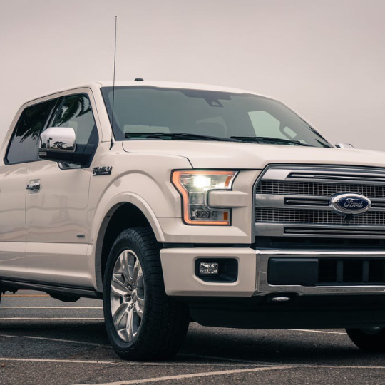 Kiếng cửa trước Ford F150 Limited - FL3Z-1521411-A 