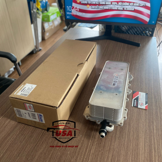 Két giải nhiệt  dầu động Landrover Ranger Rover  LR039821