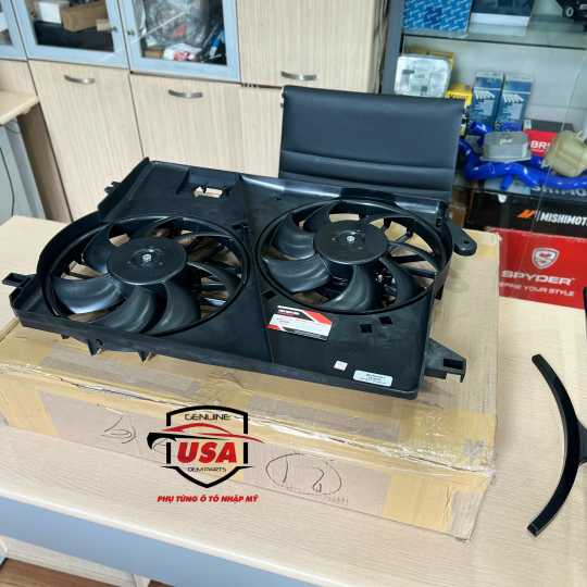 Quạt giải nhiệt động cơ Chryler 300C