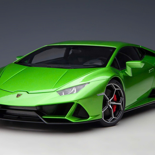 Két nước động cơ Lamborghini Huracan Evo  