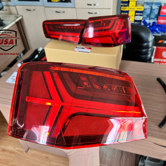 Đèn hậu nâng cấp cho Audi A6 
