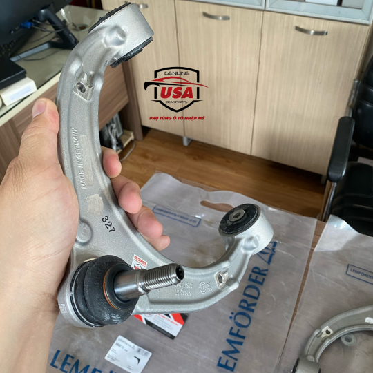 Càng C trên Porsche Paramera 970 