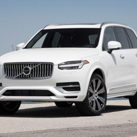 Cao su chân máy trên Volvo XC90