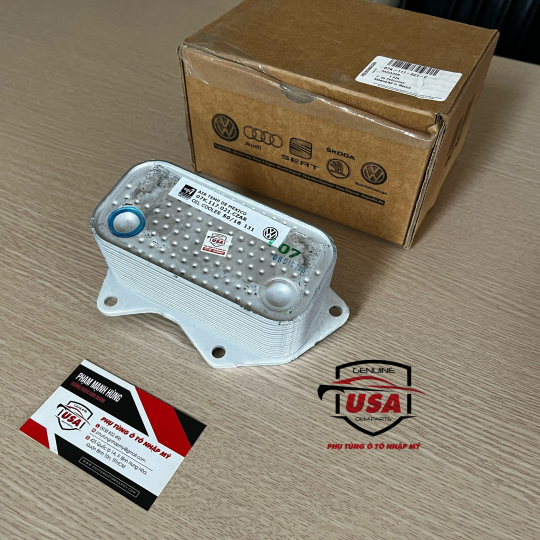 Két giải nhiệt dầu động cơ Volkswagen Passat , Beetle - 07K117021C 