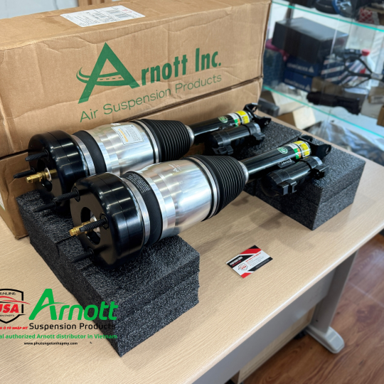 Phuộc hơi trước  Arnott - USA Mercedes C300 -AMG  - A2053208300 - A2053208400