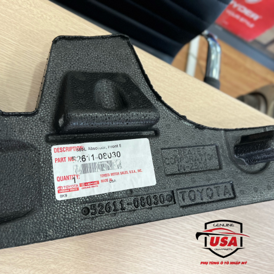 Xốp chịu lực cản trước Toyota Venza - 52611-08030 