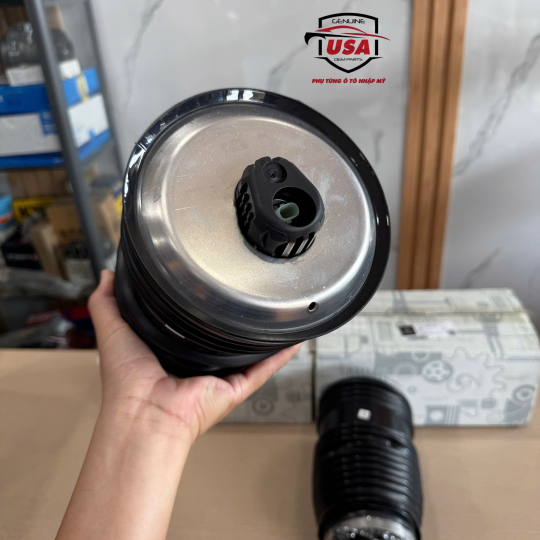 Bầu hơi gầm sau Mercedes GLC 300  - A2133200225