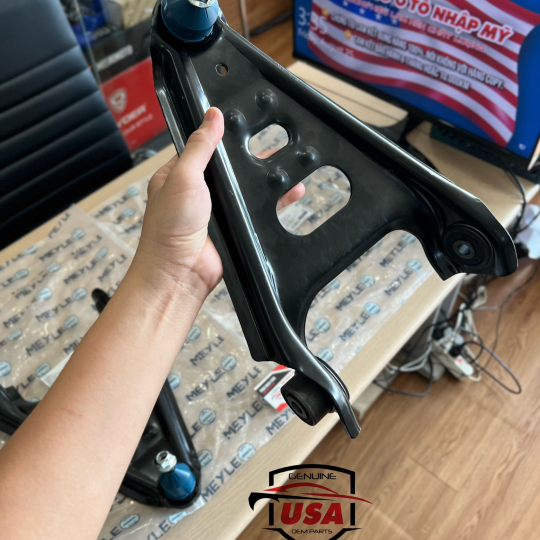 Càng A trước Mercedes Smart Fortwo 