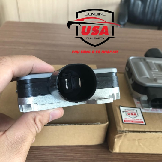 Hộp điều khiển Quạt Lanrover evoque  