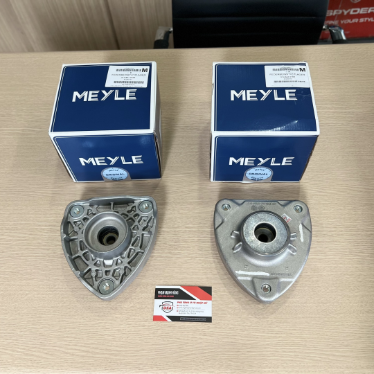 Cao su bắt  bèo nhúng trước Mercerdes GLA 250 - A2463230020