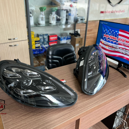 Đèn pha nâng cấp Porsche Paramera 970