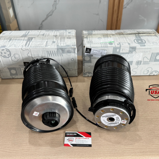 Bầu hơi Phuộc sau Mercedes GLC300  