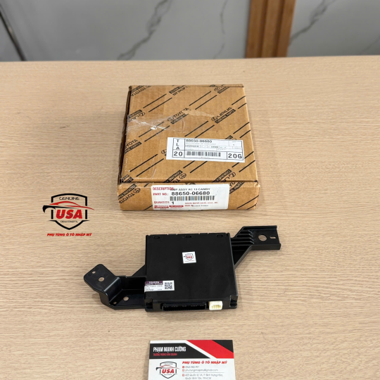 Hộp khiển tín hiệu máy lạnh Toyota Sienna 