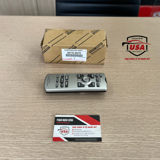 Remote khiển  hệ thống giải trí Toyota Sienna  