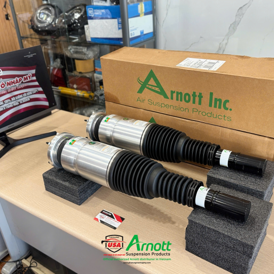 Phuộc hơi trước  Arnott - USA Landrover Ranger Rover HSE - LR060137 - LR060135 