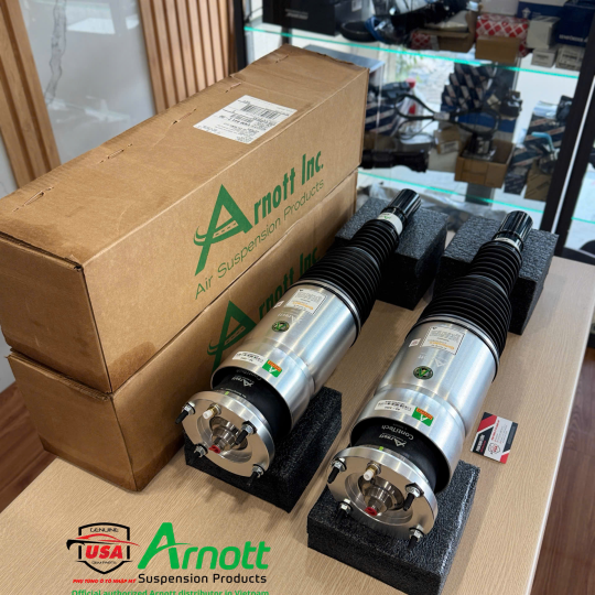 Phuộc hơi trước  Arnott - USA Landrover Ranger Rover HSE - LR060137 - LR060135 