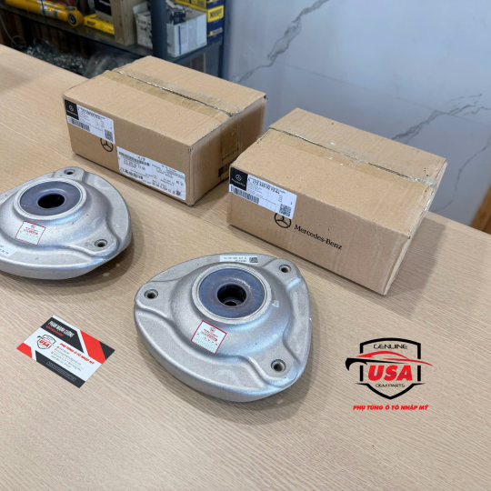 Bánh bèo phuộc trước Mercedes SLk350 