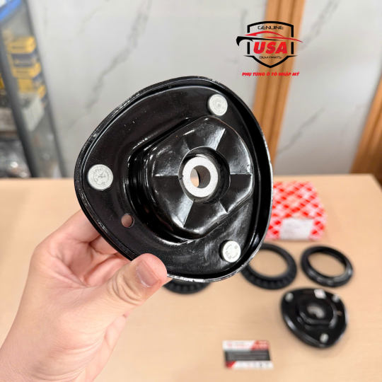 Cao su bánh bèo trước Mercedes SLK 200 